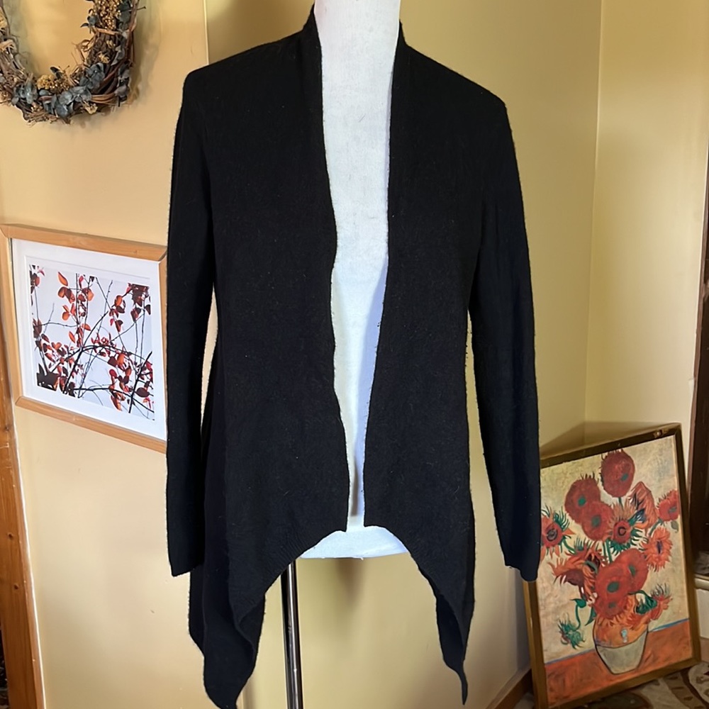 SAKS FIFTH AVENUE Size Medium Hi-Low Soft Open Cardigan Laine Wool & Yak Elegant